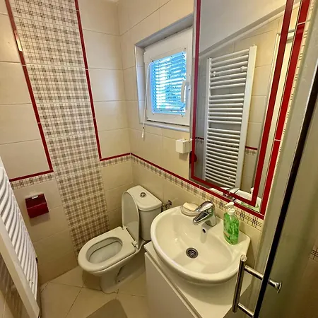 Διαμέρισμα Micic 1 *